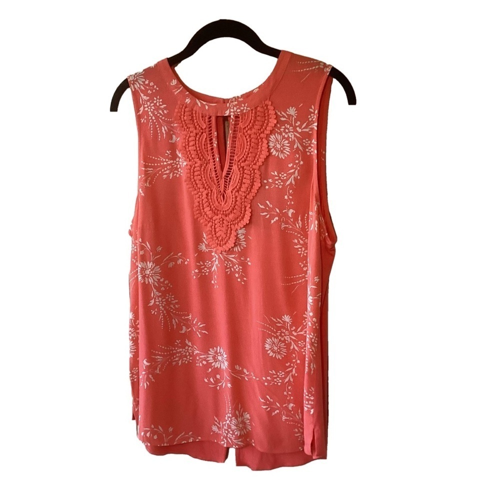 NEW Daniel Rainn Sleeveless Floral Print Blouse Crochet Lace Detail L Stitch Fix